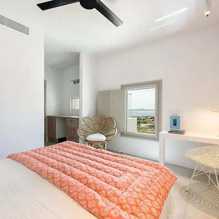 Outstanding New With Great Pool Area And Panoramic Sea View * Aliki (Paros)