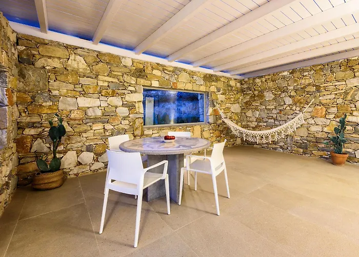 Outstanding New With Great Pool Area And Panoramic Sea View * Alikí