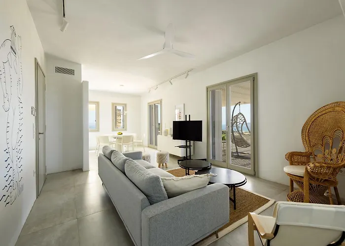 Outstanding New With Great Pool Area And Panoramic Sea View Alikí