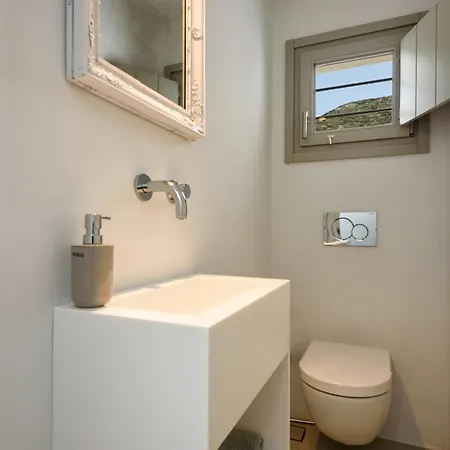 Villa Outstanding New With Great Pool Area And Panoramic Sea View Alikí