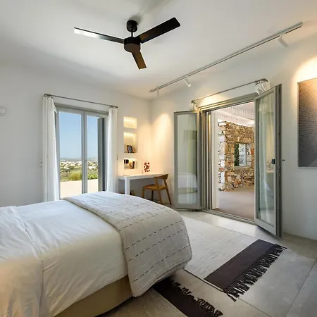 Outstanding New With Great Pool Area And Panoramic Sea View Villa *