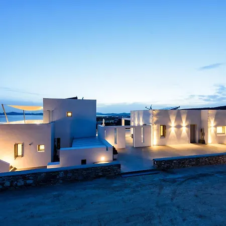 Villa Outstanding New With Great Pool Area And Panoramic Sea View *