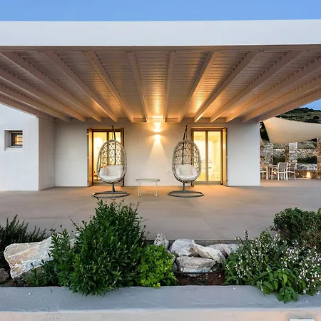 Villa Outstanding New With Great Pool Area And Panoramic Sea View