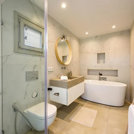 Villa Outstanding New With Great Pool Area And Panoramic Sea View