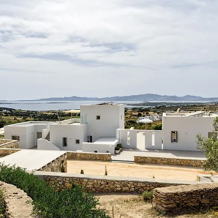 Outstanding New With Great Pool Area And Panoramic Sea View *