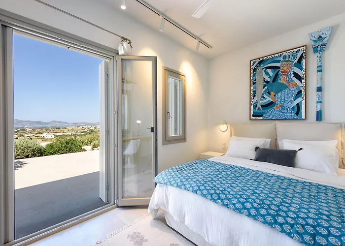 Villa Outstanding New With Great Pool Area And Panoramic Sea View *